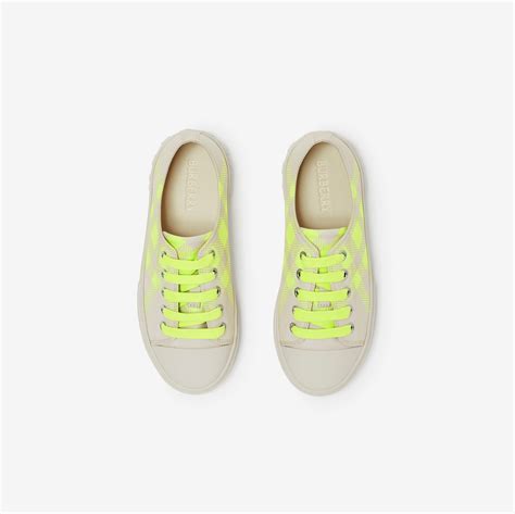 Check Gabardine Sneakers in Vivid lime 